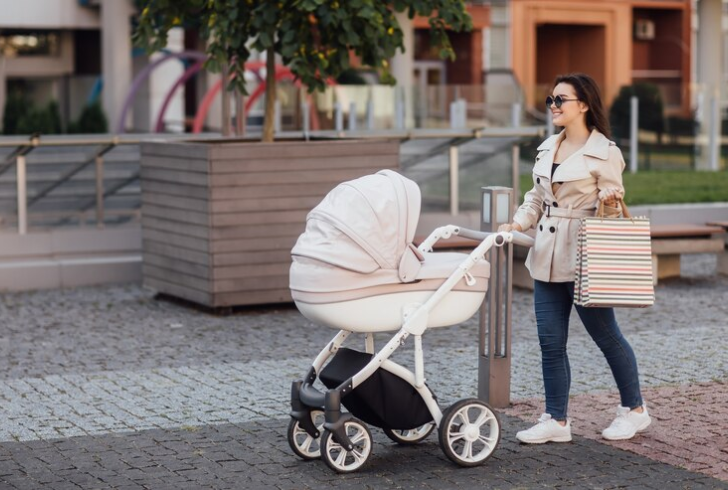 Babyzen Yoyo for traveling with a baby